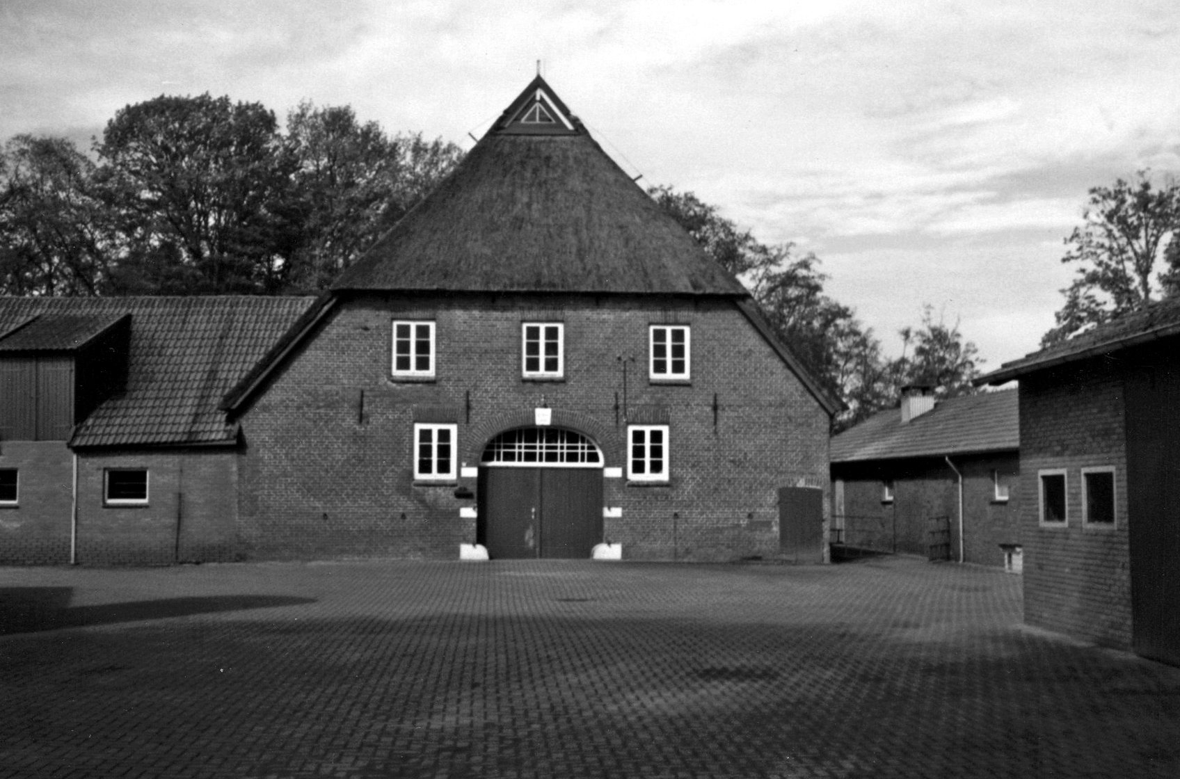 1 Ansicht Dielentuer 1986